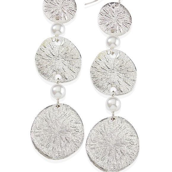 NWT BEACH PARTY WHITE SILVER POLISHED METAL MAREN EARRINGS WHITE GLASS PEARLS - Picture 1 of 10